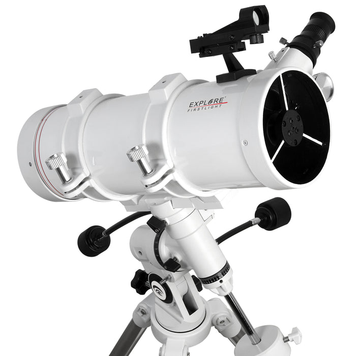 Telescopio newtoniano Certificado de FirstLight 114 mm con Monte Eq3-CPO-FL-N114500EQ33